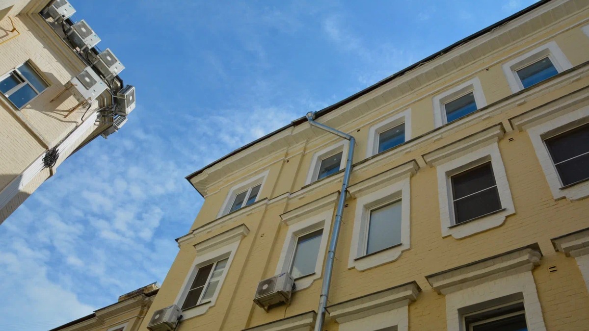 На Малой Бронной капитально отремонтировали дом дореволюционной постройки, возведенный в стиле эклектики