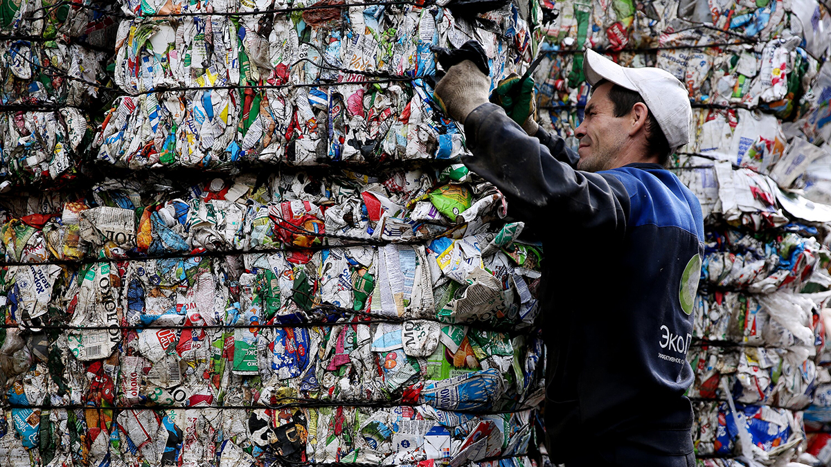 Почему закон о вторсырье неэффективен
