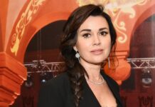 Дочь известной актрисы делится гардеробом с близкими ef8c8760-e1ca-4e50-a717-ef45f2e6434e-67c9108e