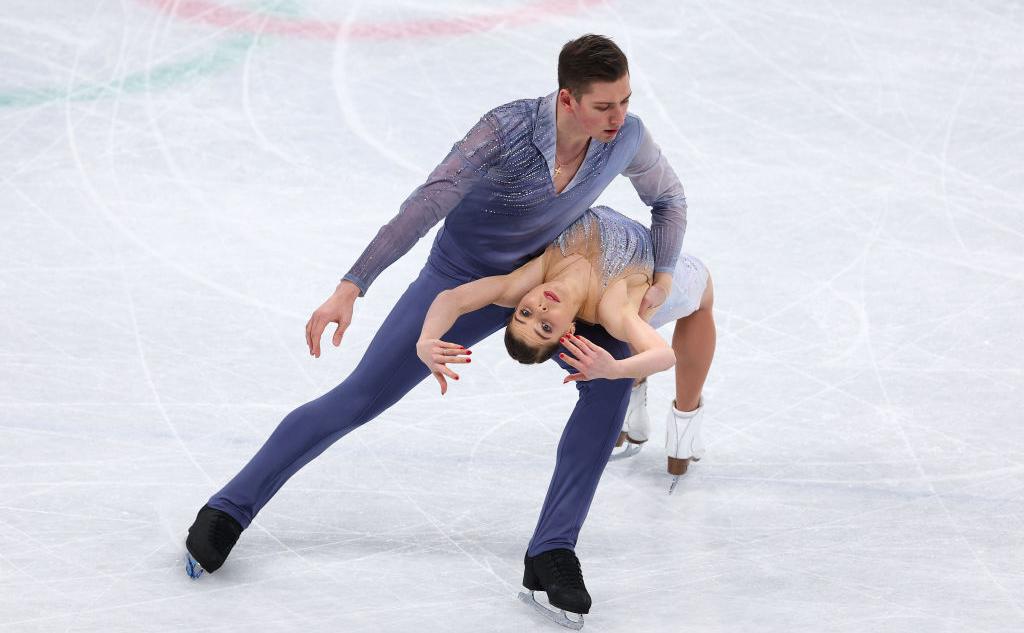 Александр Галлямов и Анастасия Мишина (Elsa / Getty Images)