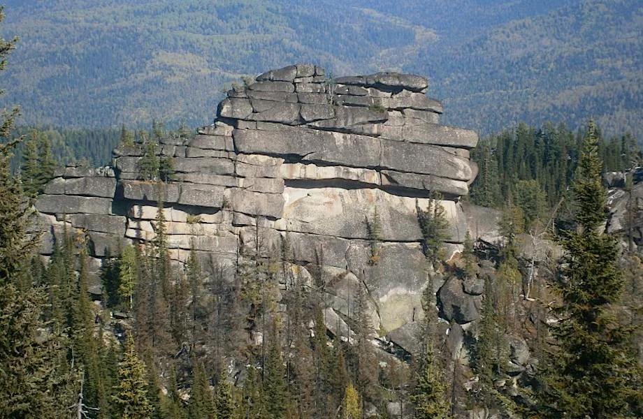 Каменные блоки 