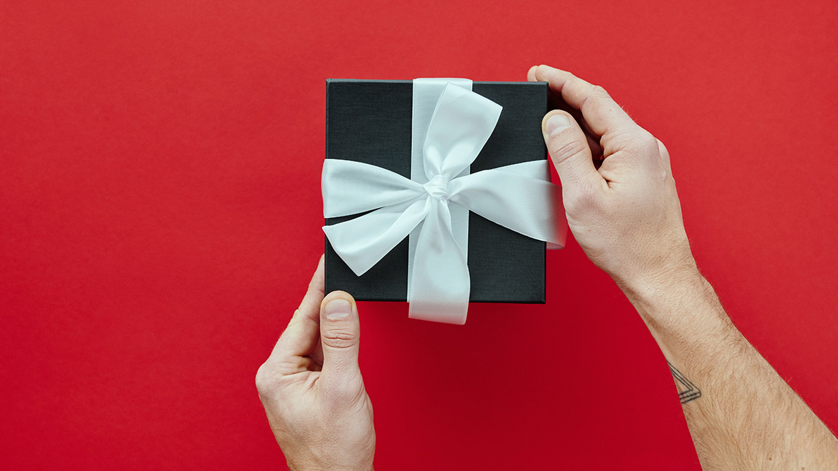 Что подарить мужчине на 23 февраля в 2025 году