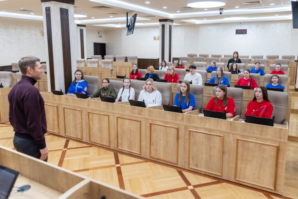 Алексей Вихарев: как центр волонтеров стал местом силы для горожан