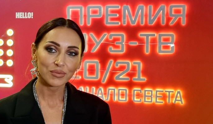 В Сети всплыл снимок идеального мужчины Алсу: фигура как у Брэда Питта