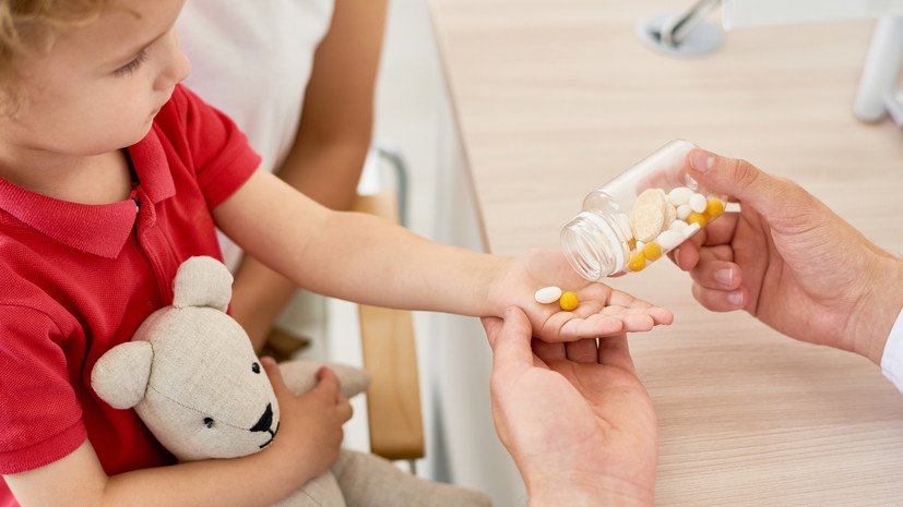 Педиатр Лашкова посоветовала не давать БАДы детям без консультации с врачом