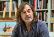 Никас Сафронов преподнес папе римскому артефакт с орбиты Земли db5927dc-1a81-48b3-9677-7d561a831926-67fd1bf9