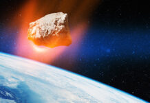 Астрономы изучают траекторию движения астероида 2024 YR4 к Земле PlanetEarthAndBigAsteroidInTheSpacePotentiallyHazardous