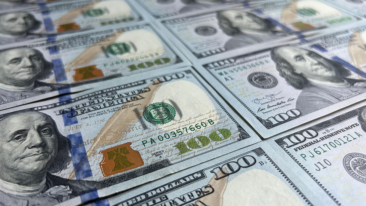 USAID потратило два миллиона долларов на украинские ковры, соленья и чай