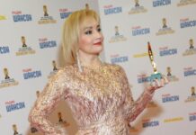 Татьяна Буланова открывает новую главу жизни вместе с любимым tatyana bulanova otkryvaet novuyu glavu zhizni vmeste s lyubimym-obzone-su-174036670700-0