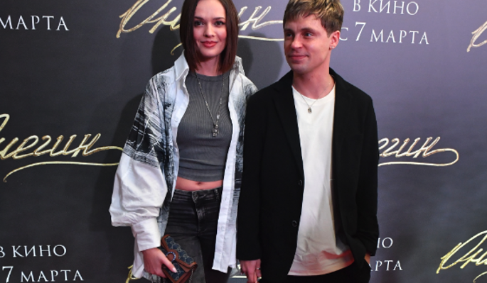 Актер Головин из сериала "Кадетство" заявил о пополнении в семье