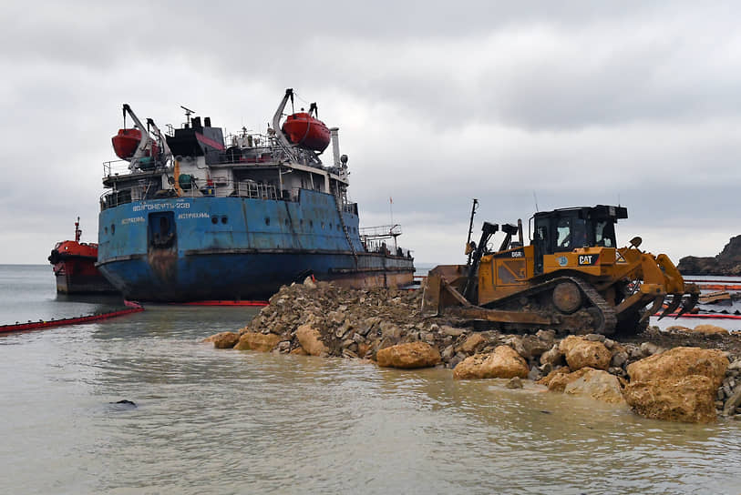 Анапа добивается компенсации за экологический ущерб от владельцев танкеров-0