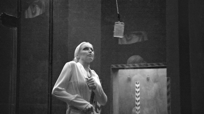 Плакала и материлась: в сеть попало душераздирающее видео издевательства над Волочковой