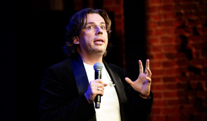 Актер нашел объяснение поведению критикующего родину Галкина