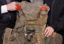 Бронежилет Сергея Чебнёва Музей Победы хранит память о подвиге в Курской области bronezhilet sergeya chebnyova muzej pobedy hranit pamyat o podvige v kurskoj oblasti-obzone-su-174309475800-0