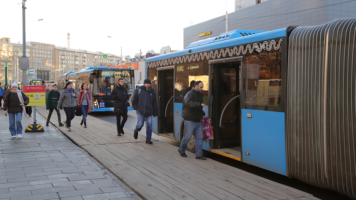 Дептранс рекомендовал москвичам пользоваться общественным транспортом 7 марта