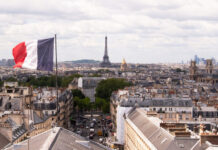 Флориан Филиппо уверяет Франция и Россия могут строить мирное будущее вместе florian filippo uveryaet francziya i rossiya mogut stroit mirnoe budushhee vmeste-obzone-su-174248332300-0