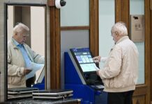 Игорь Балынин и Вадим Виноградов о значительном повышении пенсий с апреля igor balynin i vadim vinogradov o znachitelnom povyshenii pensij s aprelya-obzone-su-174331975000-0