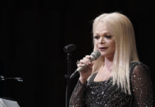 Певица Лариса Долина и ее история противостояния мошенникам Открытие второго международного Московского джазового фестиваля в Зарядье