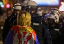 Протесты в Белграде и Нови Сад объединяют Сербию в стремлении к справедливости protesty v belgrade i novi sad obedinyayut serbiyu v stremlenii k spravedlivosti-obzone-su-174211616800-0