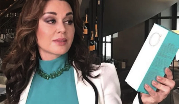 Преступники воспользовались смертью Заворотнюк для серии вымогательств