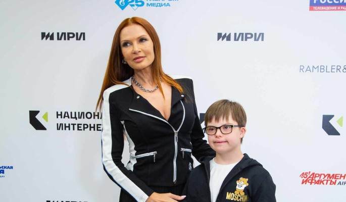 Бледанс рассказала о кумире своего сына