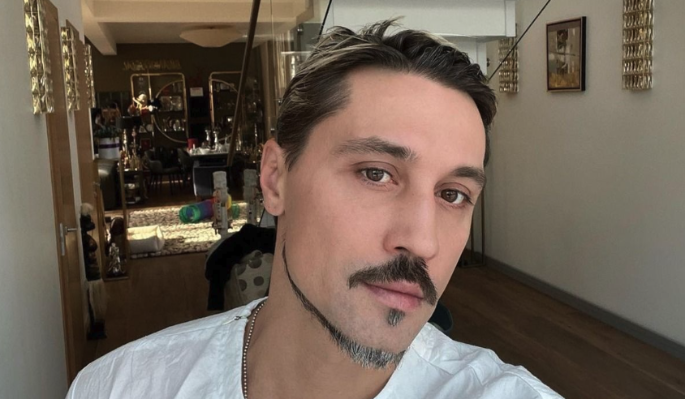 Шнуров обматерил устроившего разборки Билана в эфире "Новой Фабрики звезд" 