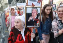 bessmertnyj polk shagaet cherez okean vashington i moskva v pamyati-obzone-su-174525136900-0