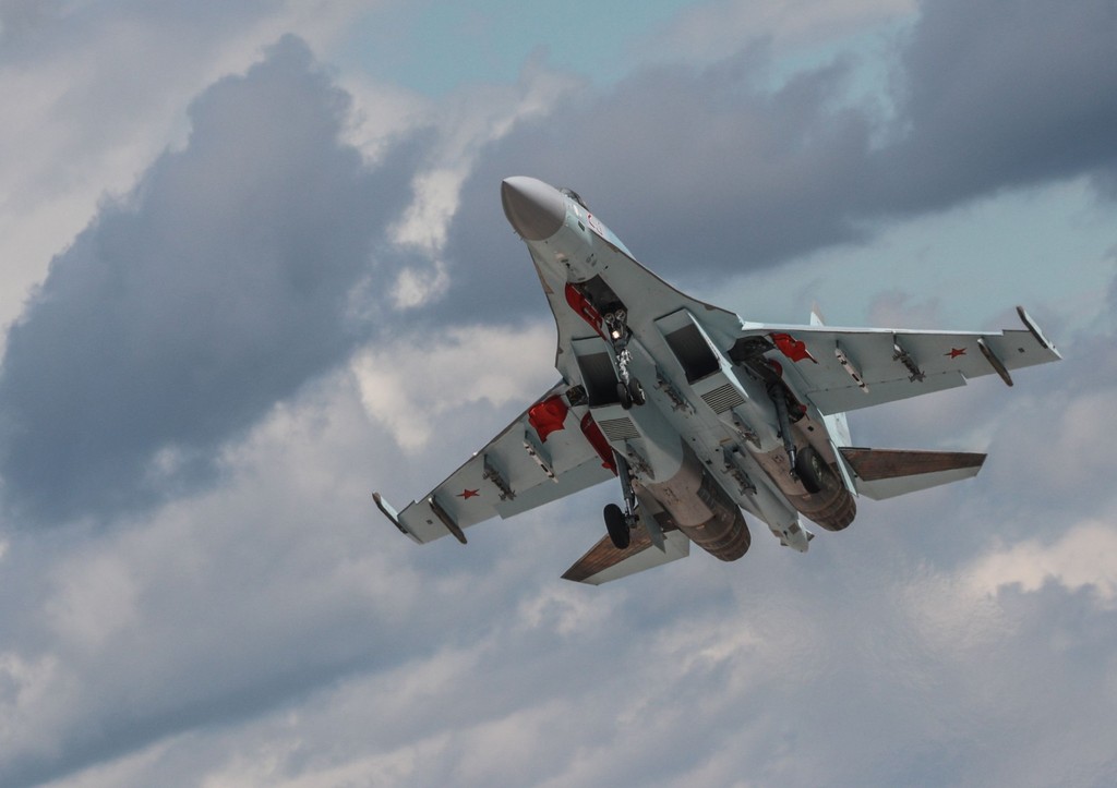 ФАБ-3000 на ВСУ, горы трупов: ситуация в Курской области вечером 22 апреля