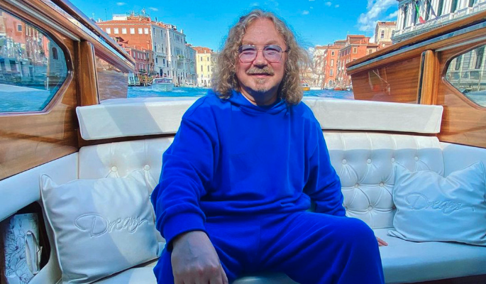 Работает без устали: раскрыты баснословные гонорары 64-летнего Игоря Николаева