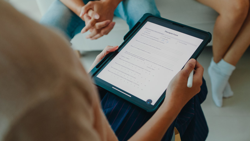 «Форма саморазрушения»: российские учёные изучили психологические аспекты проституции