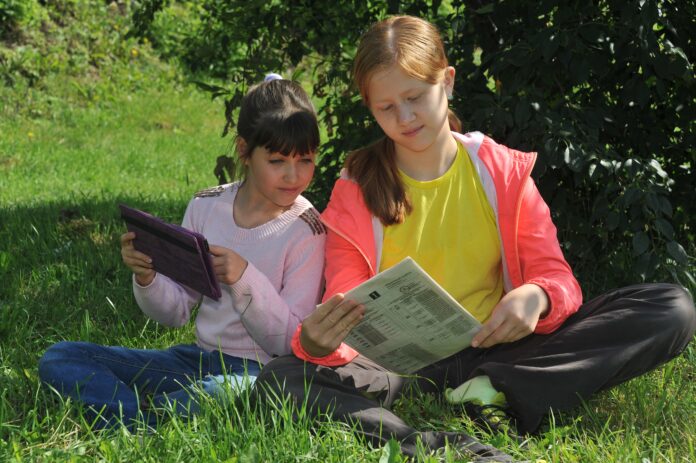 Легкий труд и новые возможности для несовершеннолетних работников в РФ-0