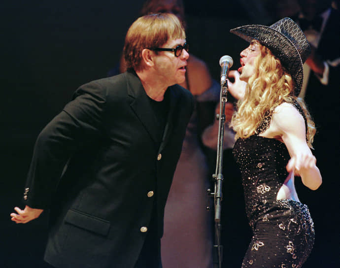 Мадонна и Элтон Джон завершили 20-летний конфликт благодаря Saturday Night Live-0