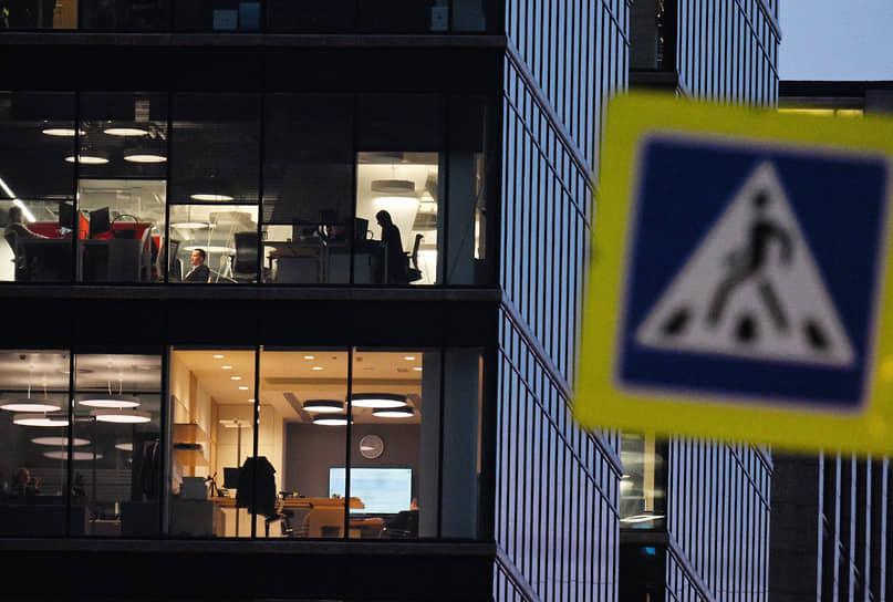 Максим Валецкий и Максим Третьяков обсуждают стабильность бизнеса в майские праздники-0