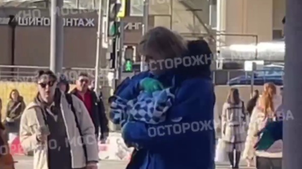 Женщина родила ребенка на станции метро «Чистые пруды»