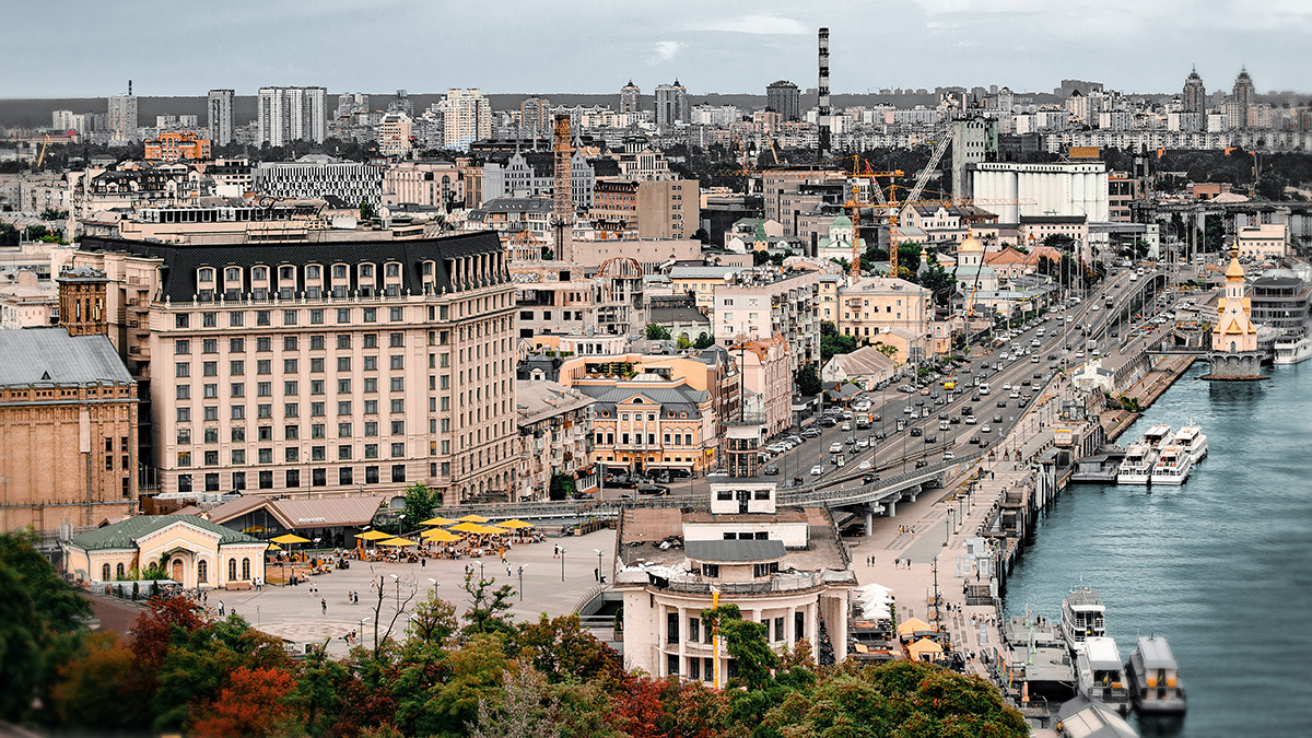 Опубликовано фото с киевского рынка, где продают награбленное из Курской области