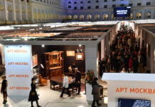 Николай Смирнов и Леонид Шишкин на Арт-Москве - Исторический театр вещей nikolaj smirnov i leonid shishkin na artmoskve istoricheskij teatr veshhej-obzone-su-174524098200-0