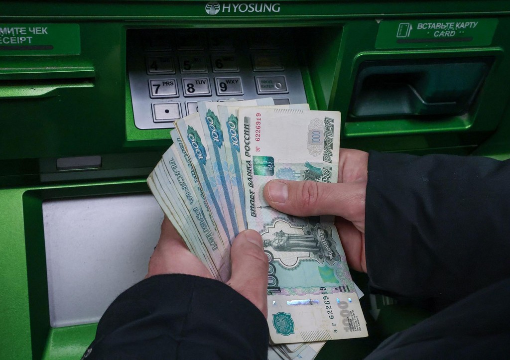 Экономист спрогнозировал резкий рост зарплат в России