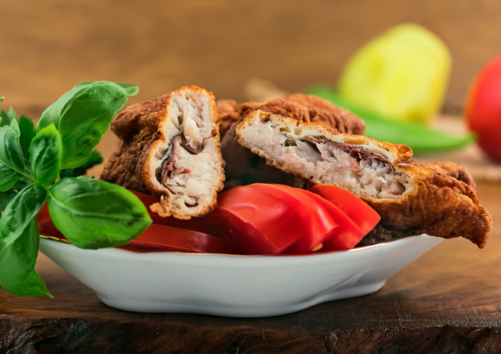 Хрустящая рыбка: рецепт сочного минтая на сковороде — обжарка в тесте