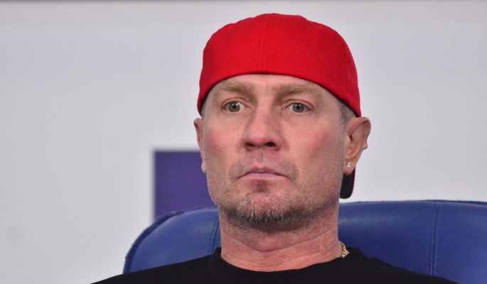 Роман Костомаров признался, что иногда впадет в уныние и мечтает вернуть прошлое