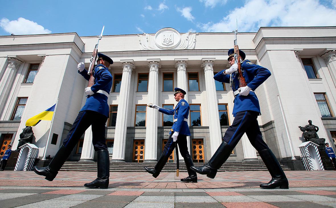 Здание Верховной рады Украины в Киеве (РИА Новости)