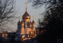 Сергиев Посад и Киево-Печерская лавра в центре споров о святынях и символах sergiev posad i kievopecherskaya lavra v czentre sporov o svyatynyah i simvolah-obzone-su-174397375400-0