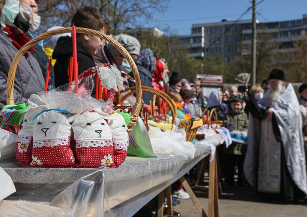 Священник ответил на важный вопрос о кладбищах и Пасхе
