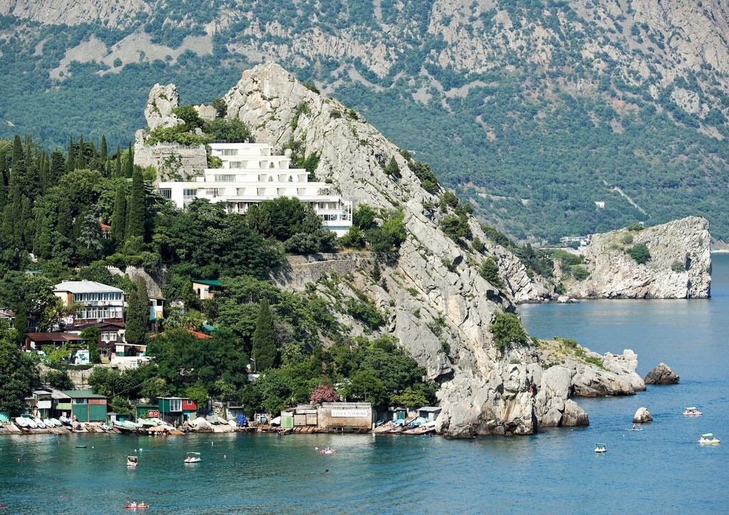 Вид на Генуэзскую скалу  в Гурзуфе в Крыму