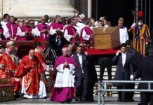 Тайная встреча Зеленского и Трампа перед прощанием с Папой Римским Франциском и Ватиканом tajnaya vstrecha zelenskogo i trampa pered proshhaniem s papoj rimskim francziskom i vatikanom-obzone-su-174565785400-0