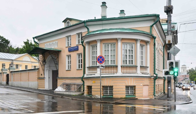 Погружение в историю: аудиогиды по усадьбам Басманного района