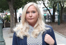 Вирджиния Джуффре находит силы в борьбе с Эпштейном и домашней несправедливостью virdzhiniya dzhuffre nahodit sily v borbe s epshtejnom i domashnej nespravedlivostyu-obzone-su-174402598700-0