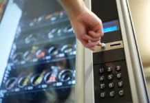 Александр Шулаков и Игорь Кашаба обсуждают питание в школах через вендинг, СОТА и Роспотребнадзор aleksandr shulakov i igor kashaba obsuzhdayut pitanie v shkolah cherez vending sota i rospotrebnadzor-obzone-su-174842966700-0