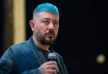 Артемий Лебедев о памятнике Сталину в метро Москвы и позиции запрещённого Яблока artemij lebedev o pamyatnike stalinu v metro moskvy i poziczii zapreshhyonnogo yabloka-obzone-su-174783710900-0