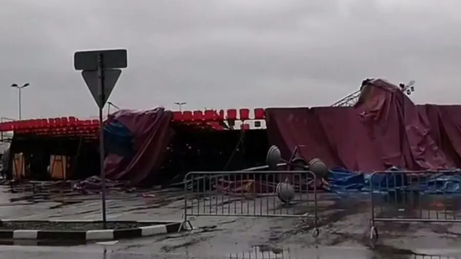 Купол цирка-шапито рухнул в Волгограде