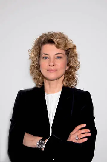 Елена Ушарова